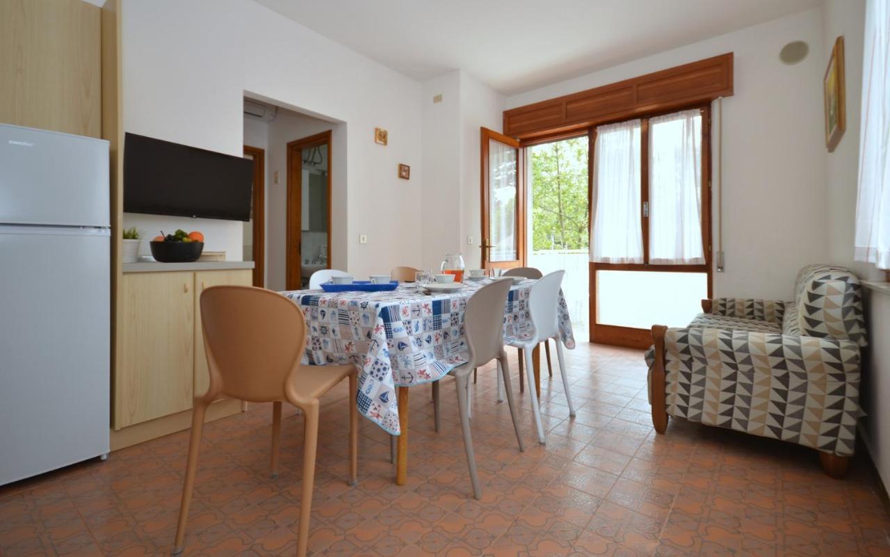 Villa Rosanna Lignano Sabbiadoro Exteriör bild