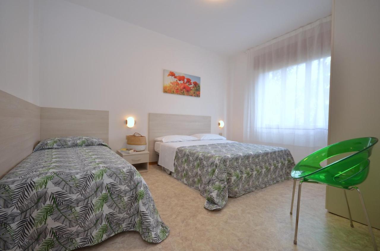Villa Rosanna Lignano Sabbiadoro Exteriör bild