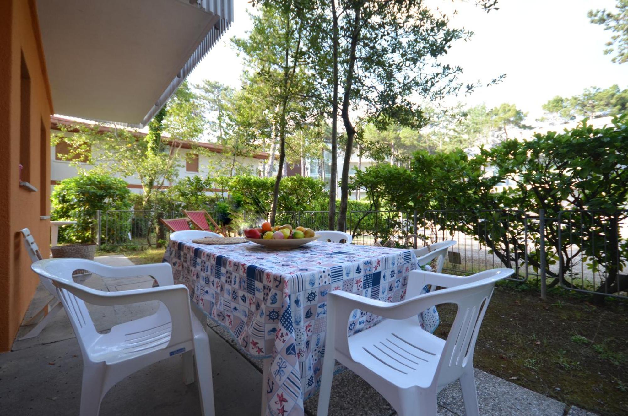 Villa Rosanna Lignano Sabbiadoro Exteriör bild